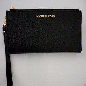 Michael Kors jet set double zipper leather wristlet